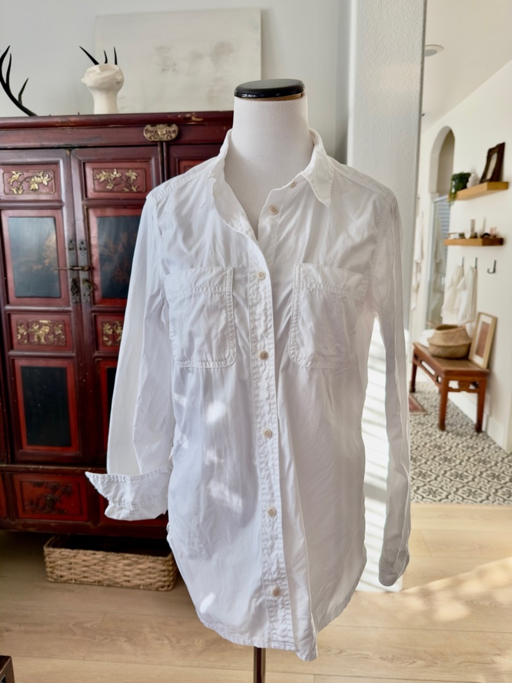 Madewell White Button-Up Shirt with Chest Pockets